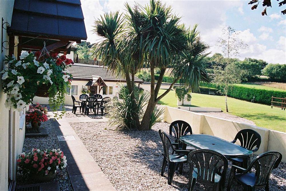 Crossways & Sea View Holiday Apartments Torquay Bagian luar foto