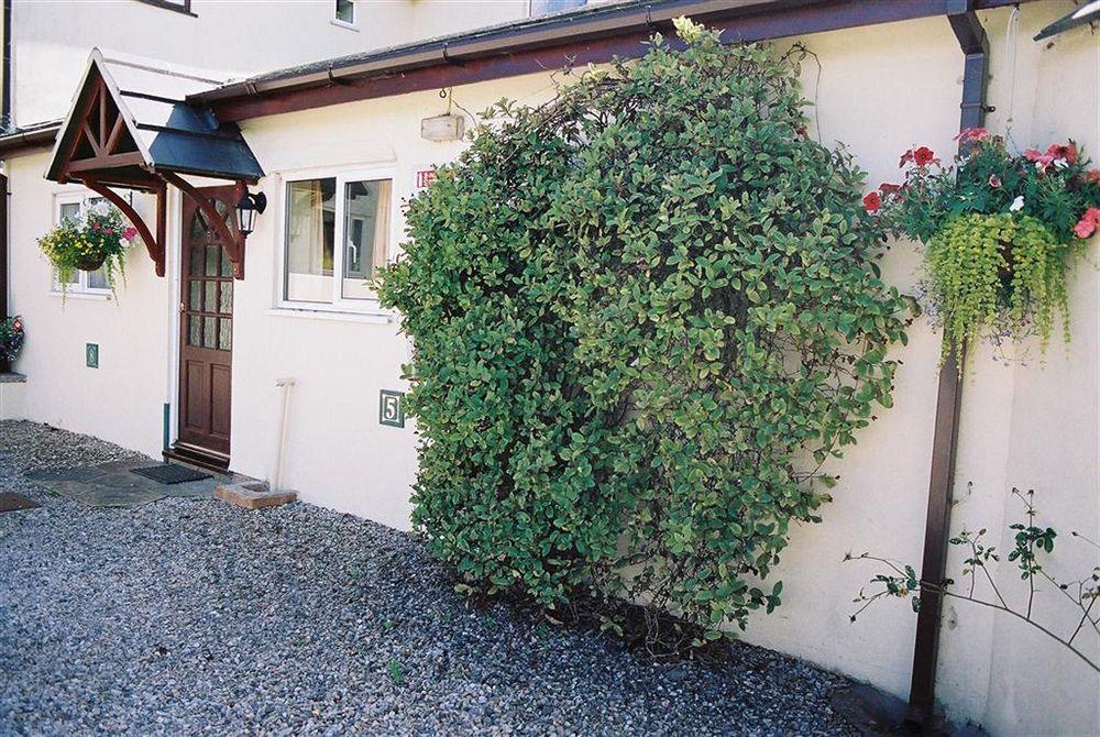 Crossways & Sea View Holiday Apartments Torquay Bagian luar foto